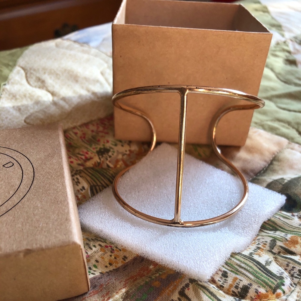 Brand new gold plated cuff bracelet